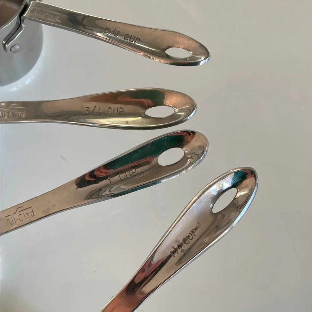 All-Clad Stainless Steel Measuring Cups Set - Picture 3 of 3